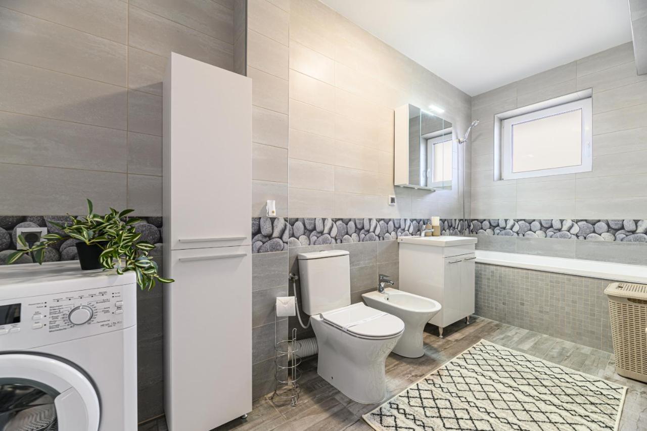 Stars Apartment Brasov Ngoại thất bức ảnh