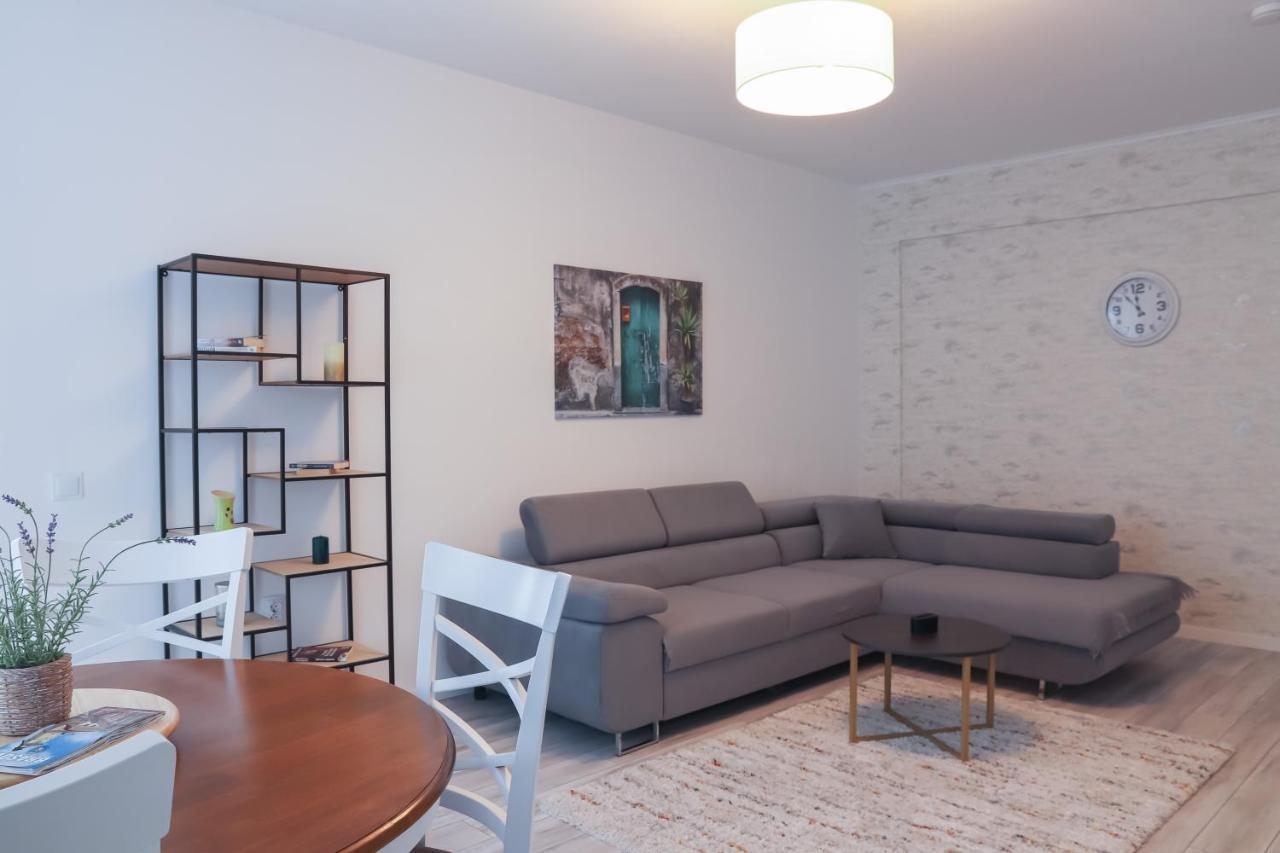 Stars Apartment Brasov Ngoại thất bức ảnh